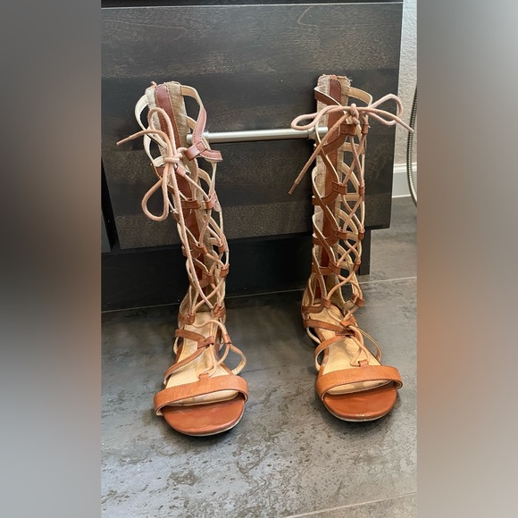 Report Sandals, Brown leather, size 7.5 - Picture 5 of 5